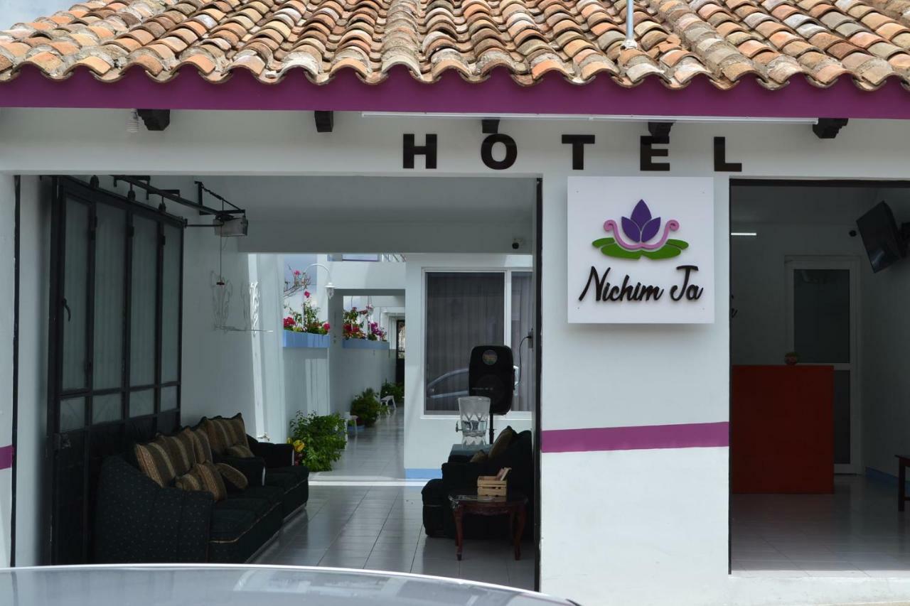 Hotel Nichim Ja Comitan de Dominguez Esterno foto
